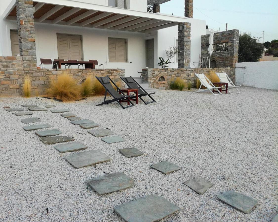 Villa Nesaea Seafront House à Parasporos Extérieur photo